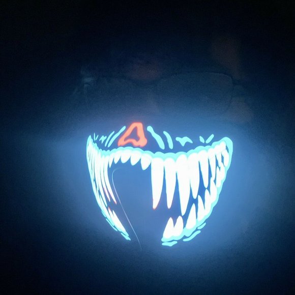 LED Light Up Half Mask for Party, Rave, Halloween. - Picture 7 of 7